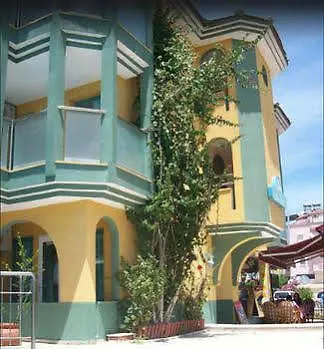 Rayon Apartmanhotel 2*